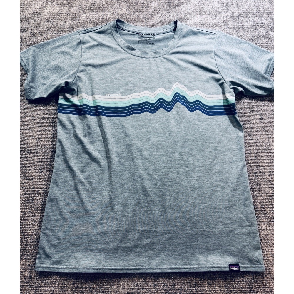 Patagonia Capilene Cool Daily T Shirt Light Blue Short Sleeve Size Small
